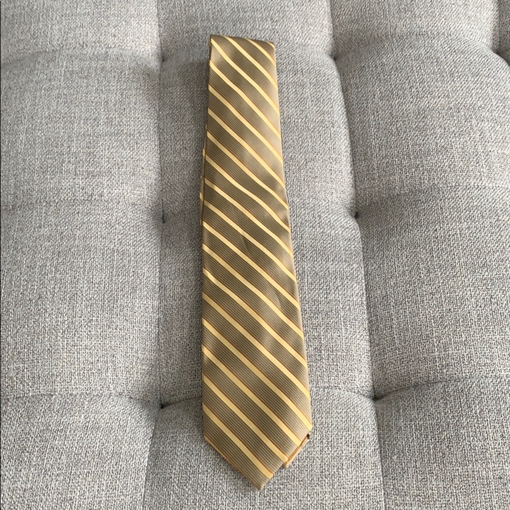 Men’s Perry Ellis Tie